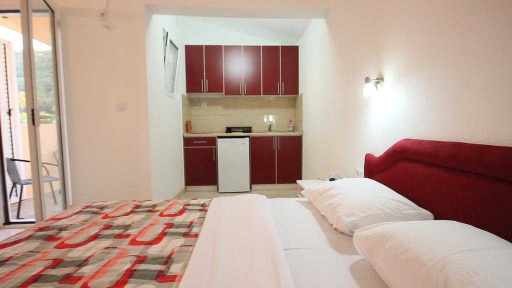 Apartments Percobic Sutomore Rum bild