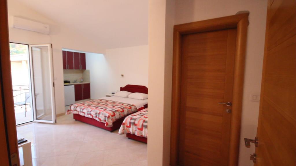 Apartments Percobic Sutomore Rum bild